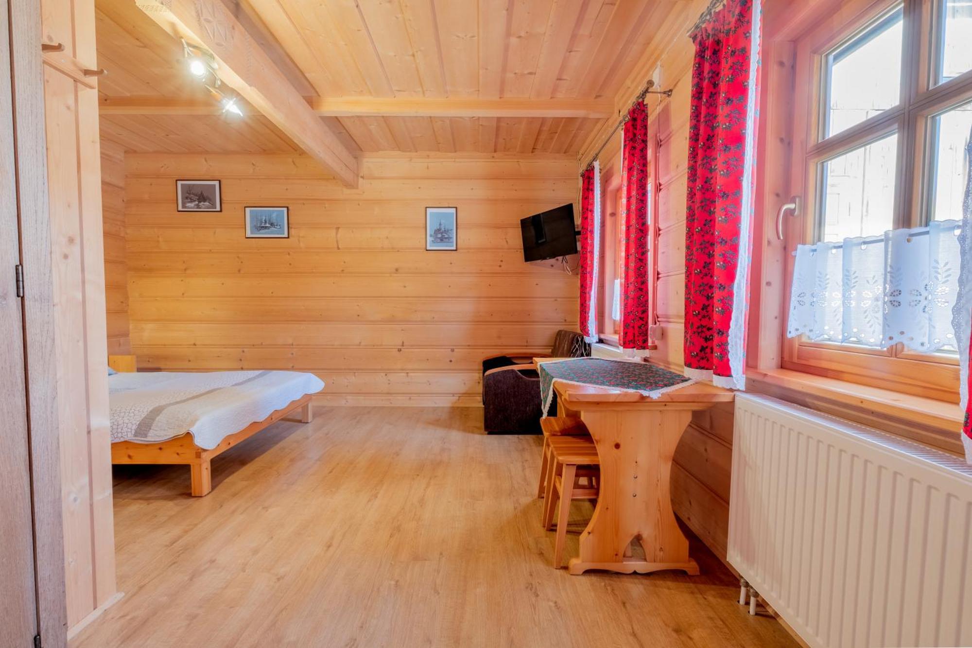Domek Goralski Na Pastwisku Ciche Małe Exteriör bild